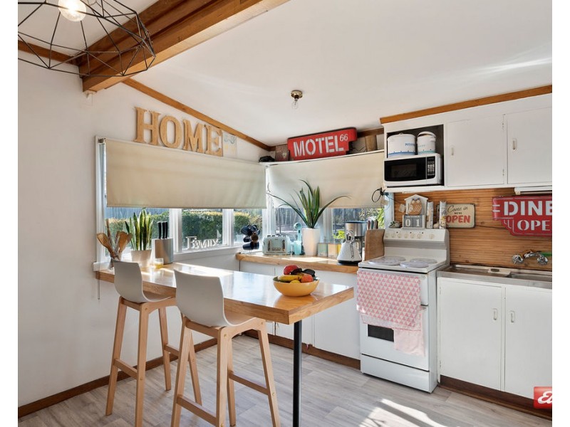 10 Main Road and 1 Dedham Street, Wivenhoe TAS 7320