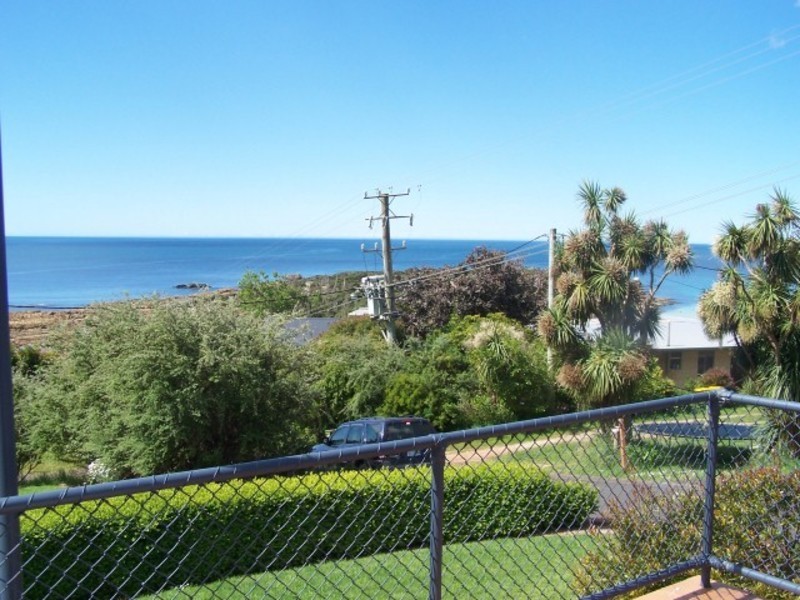 11 Moore Street, Boat Harbour TAS 7321