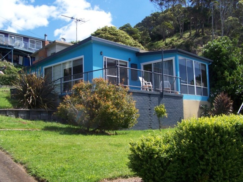 11 Moore Street, Boat Harbour TAS 7321