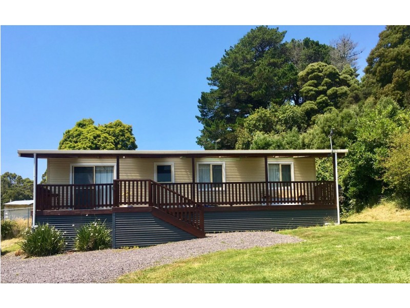 12 FEATHERSTONE STREET, Strahan TAS 7468