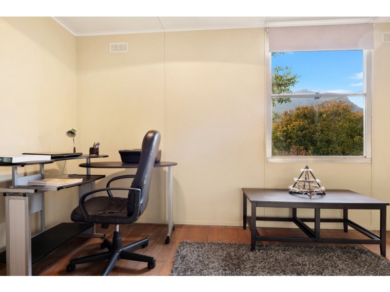 20 Victoria Street, Tullah TAS 7321