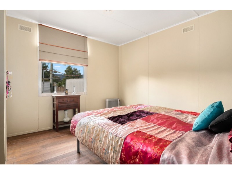 20 Victoria Street, Tullah TAS 7321