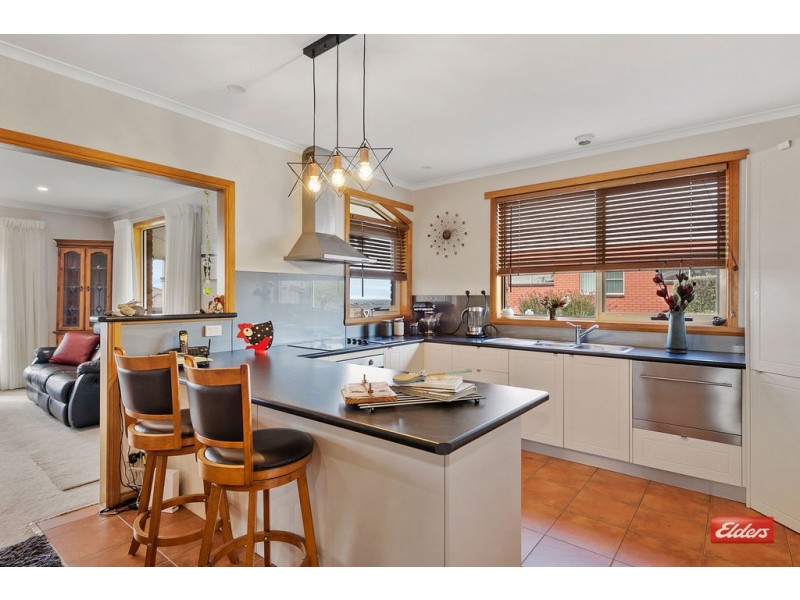 1/37 Thorne Street, Upper Burnie TAS 7320