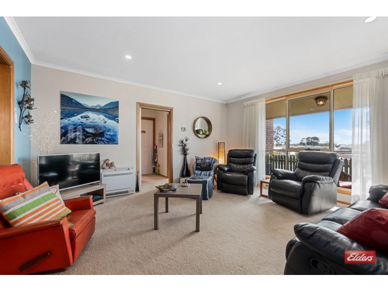1/37 Thorne Street, Upper Burnie TAS 7320