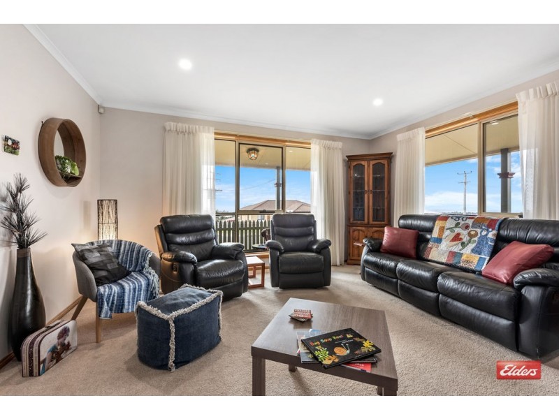 1/37 Thorne Street, Upper Burnie TAS 7320