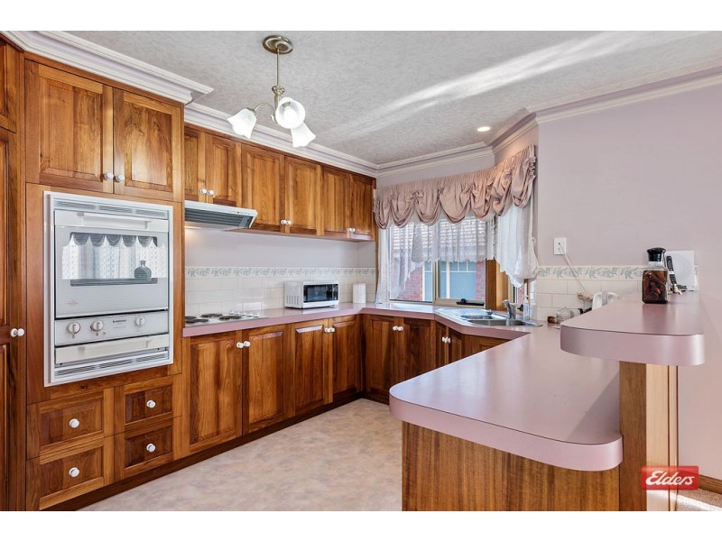 2/7 Holmes Place, Park Grove TAS 7320