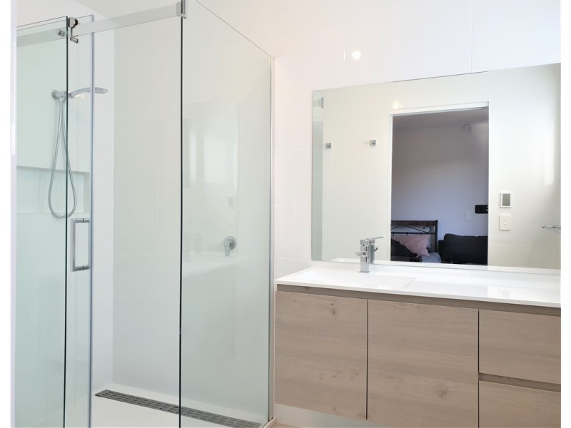 2/21 Mooreville Road, Park Grove TAS 7320