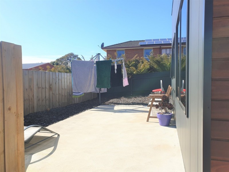 2/21 Mooreville Road, Park Grove TAS 7320