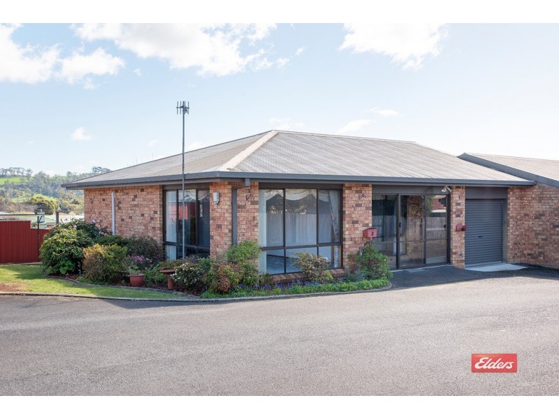2/56 Simpson Street, Somerset TAS 7322