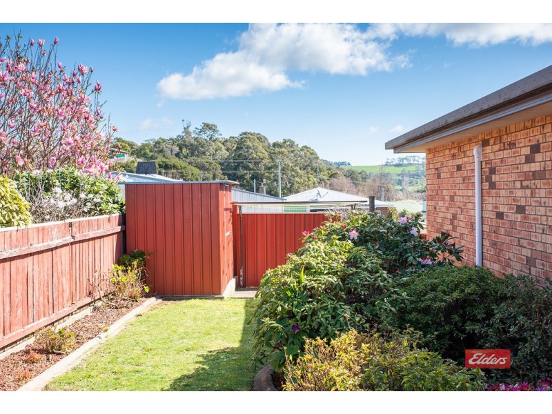 2/56 Simpson Street, Somerset TAS 7322