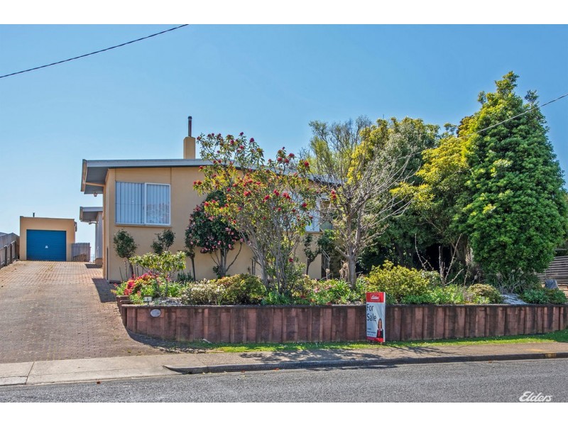 6 Futuna Avenue, Park Grove TAS 7320