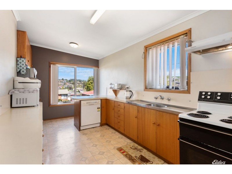 6 Futuna Avenue, Park Grove TAS 7320
