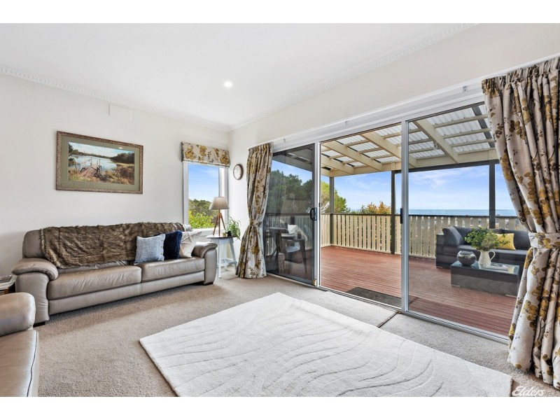 10 Myrtle Crescent, Emu Heights TAS 7320