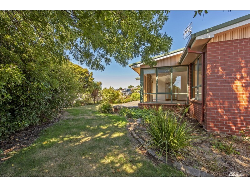 2 Grandview Avenue, Park Grove TAS 7320