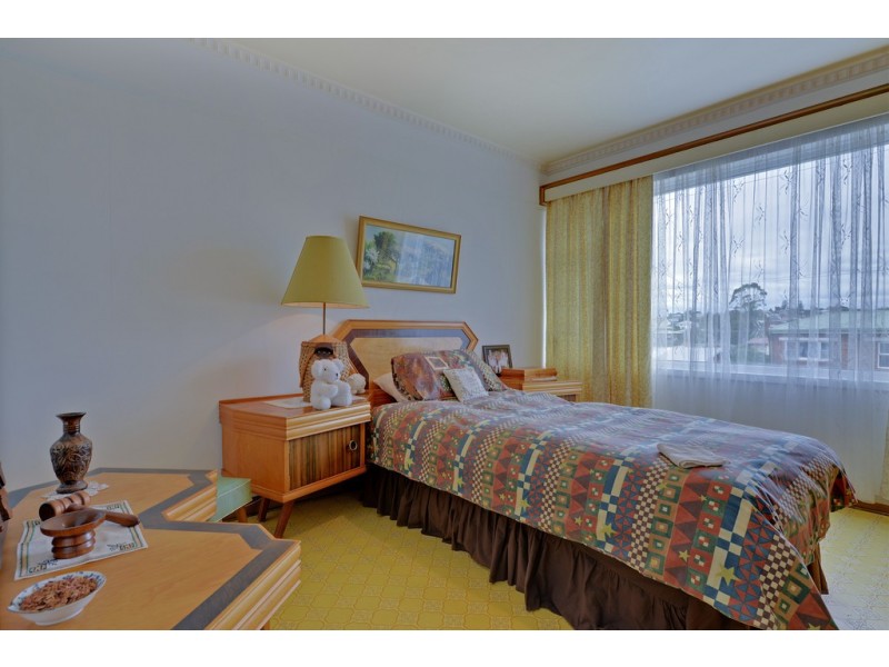 16 Sutton Street, Hillcrest TAS 7320