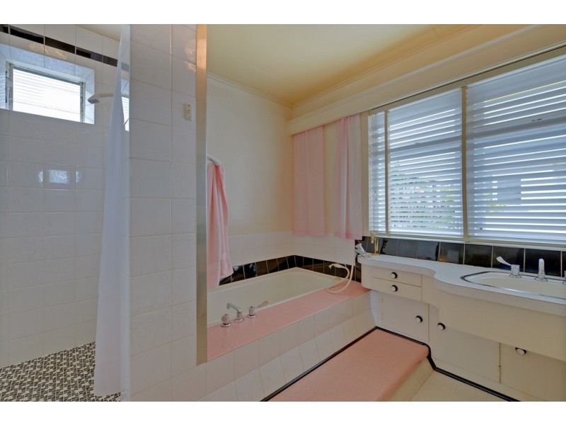 16 Sutton Street, Hillcrest TAS 7320