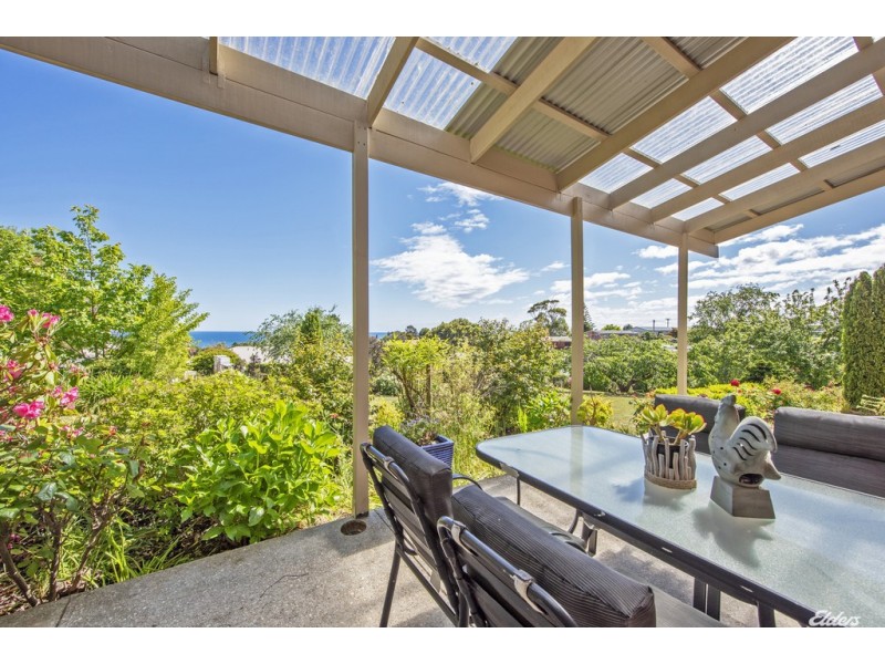 78 South Road, Penguin TAS 7316