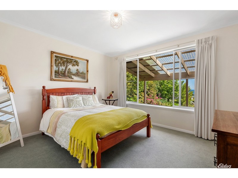 78 South Road, Penguin TAS 7316