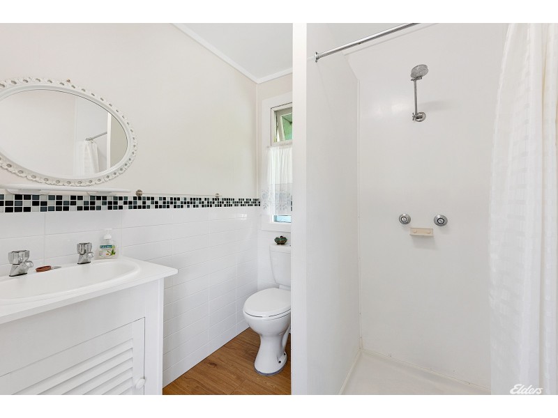 78 South Road, Penguin TAS 7316
