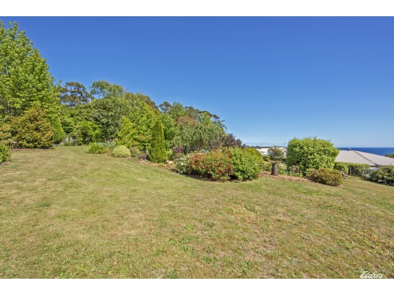 78 South Road, Penguin TAS 7316