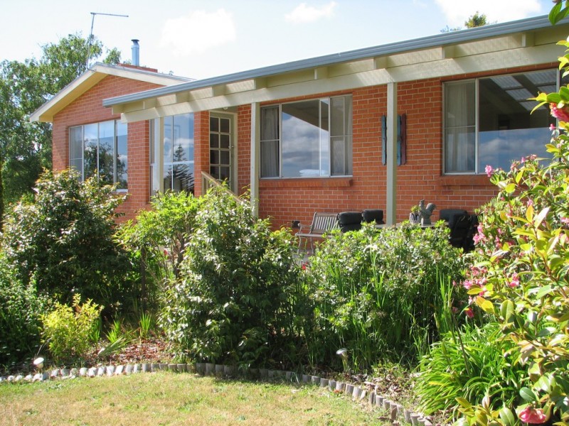 78 South Road, Penguin TAS 7316