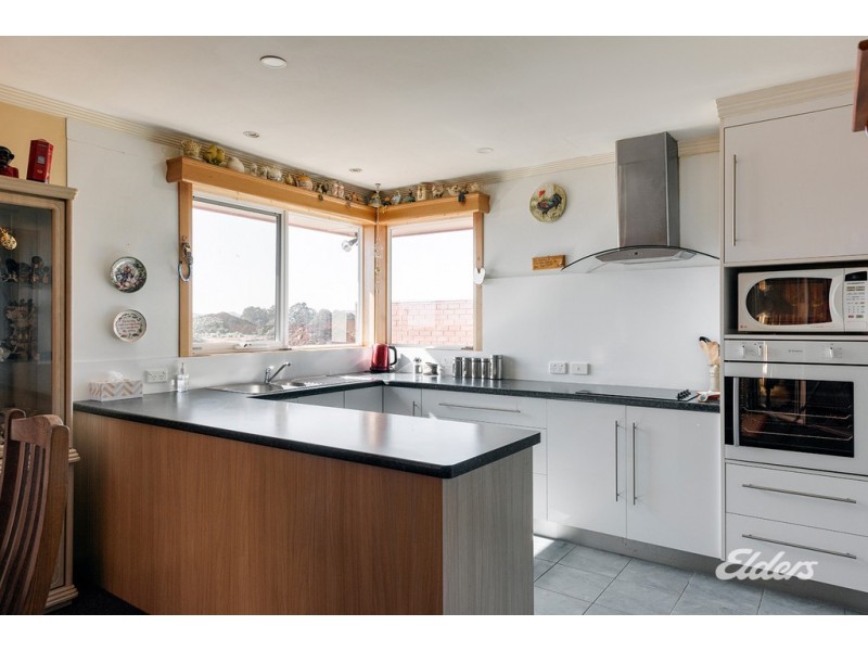 15 Thorne Street, Upper Burnie TAS 7320