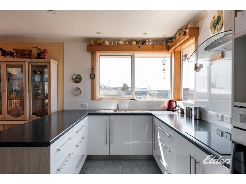 15 Thorne Street, Upper Burnie TAS 7320