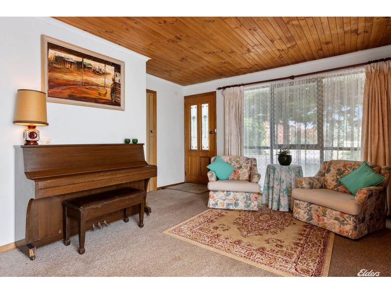 1 Toorak Court, Parklands TAS 7320