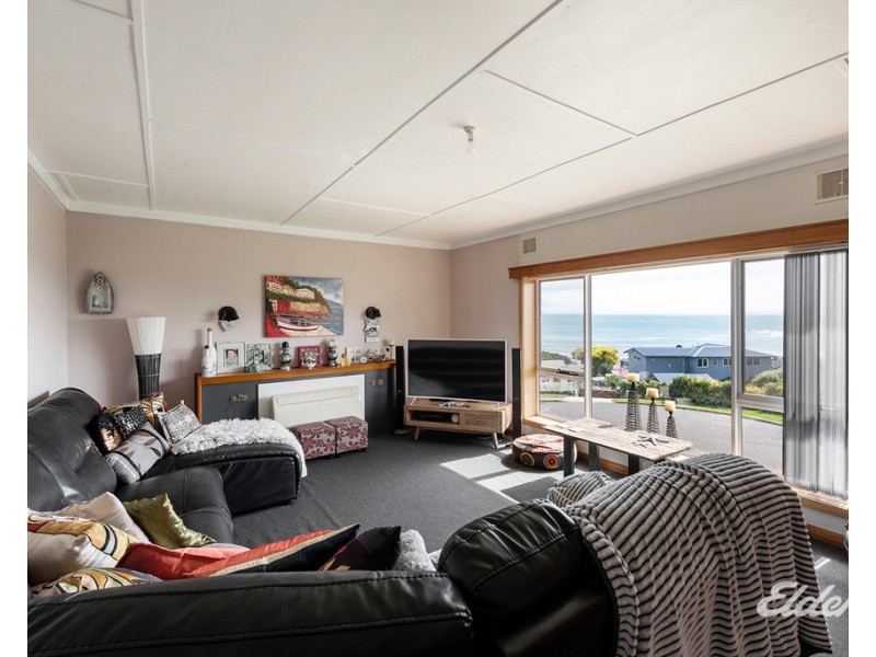 10 Frederick Street, Ocean Vista TAS 7320