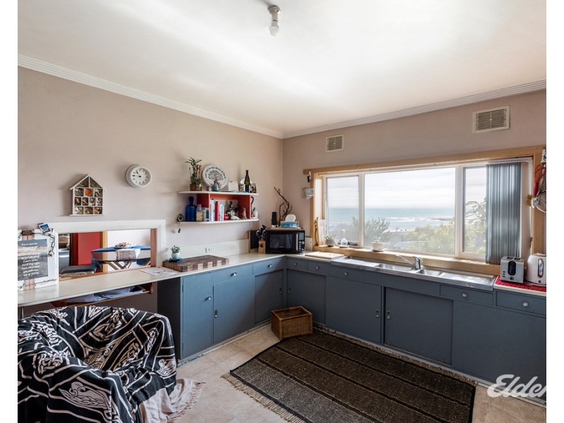 10 Frederick Street, Ocean Vista TAS 7320