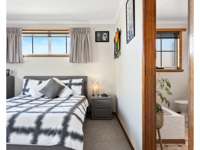 4 Byworth Street, Park Grove TAS 7320