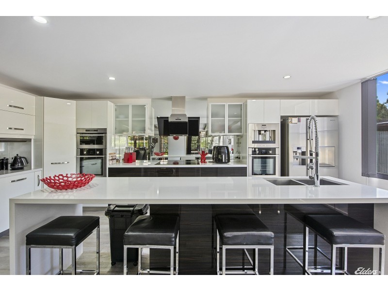 28 Peters Street, Tullah TAS 7321