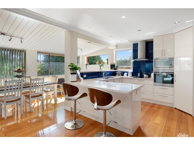 2 Hellyer Avenue, Park Grove TAS 7320