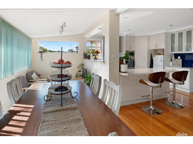 2 Hellyer Avenue, Park Grove TAS 7320