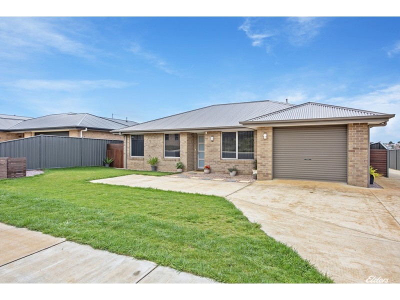 1/9 Nairana Avenue, Shorewell Park TAS 7320