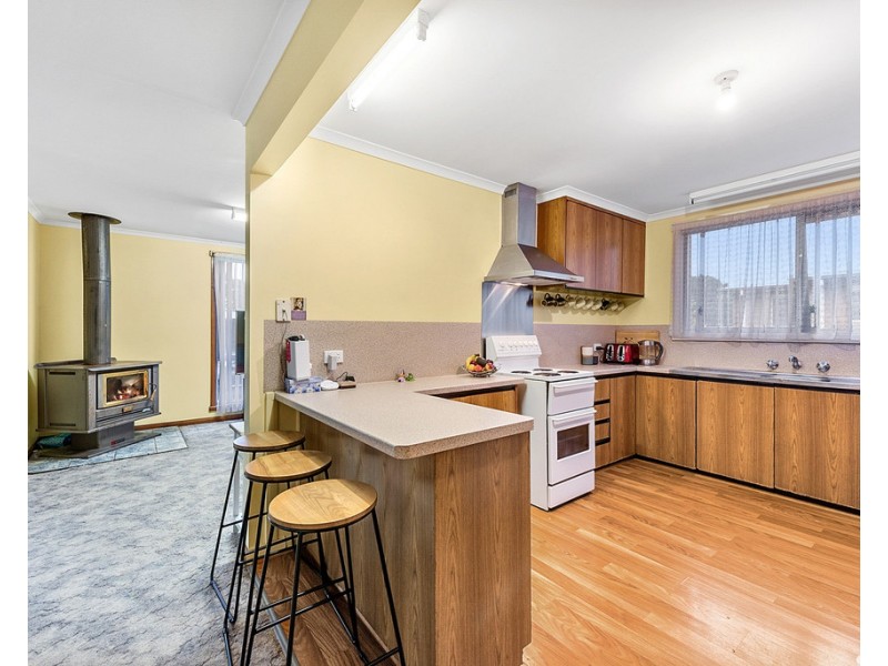 11 Austral Street, Zeehan TAS 7469
