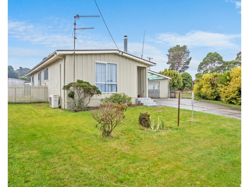 11 Austral Street, Zeehan TAS 7469