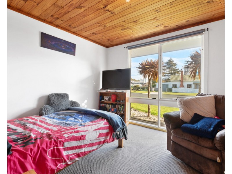 35 George Street, Wynyard TAS 7325