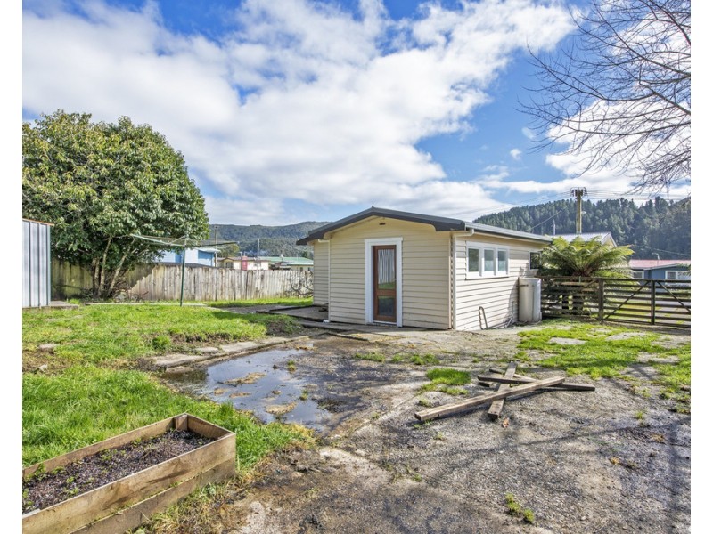 17 Nankivell Street, Queenstown TAS 7467
