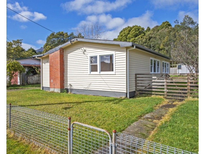 17 Nankivell Street, Queenstown TAS 7467