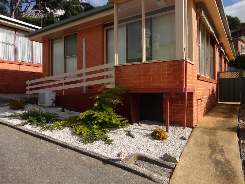 1/11 PRINCES STREET, Burnie TAS 7320