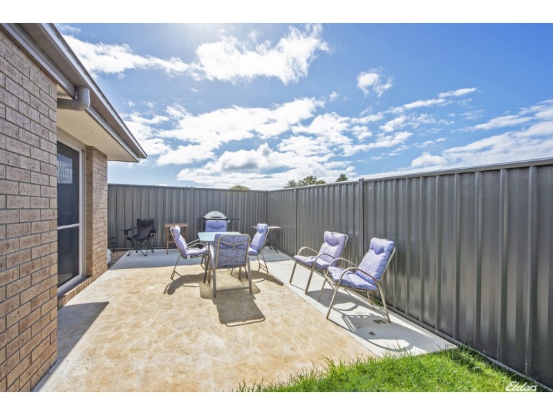 2/9 Nairana Avenue, Shorewell Park TAS 7320