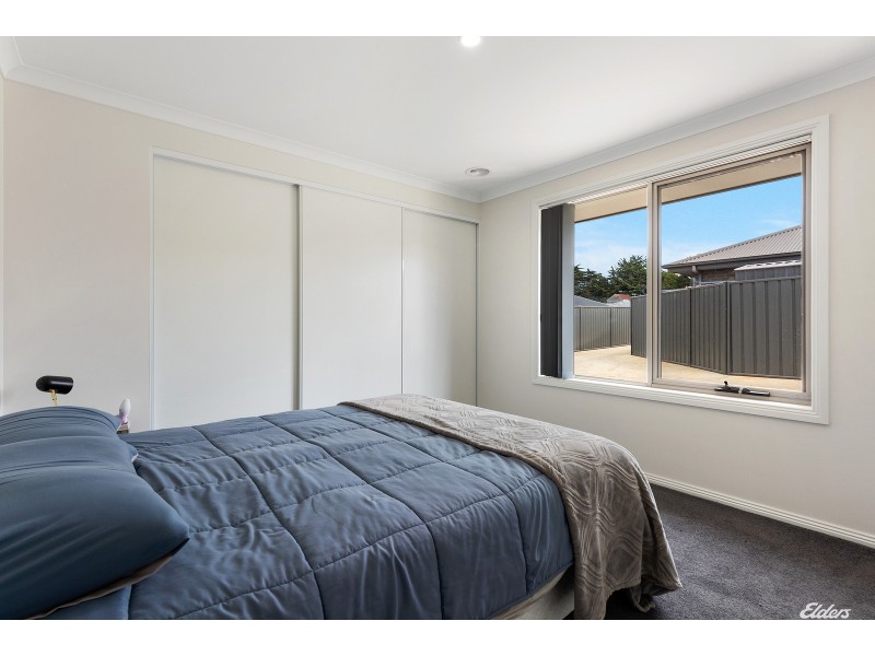 2/9 Nairana Avenue, Shorewell Park TAS 7320