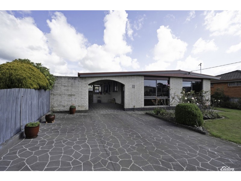 11 Lyons Street, Somerset TAS 7322