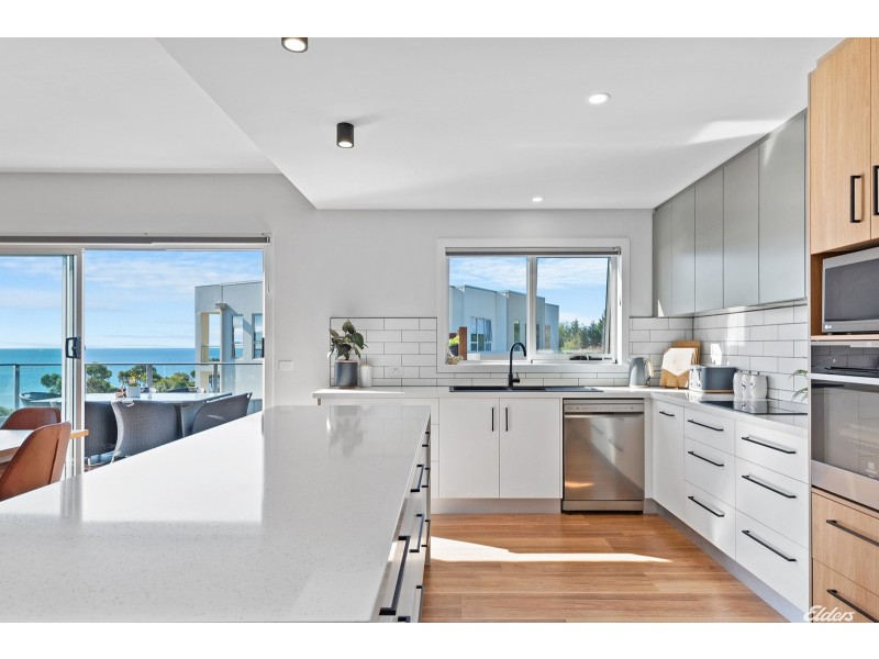 4 Shepton Close, Cooee TAS 7320