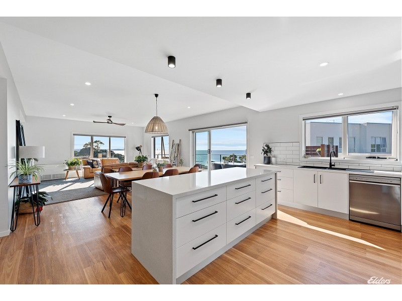 4 Shepton Close, Cooee TAS 7320