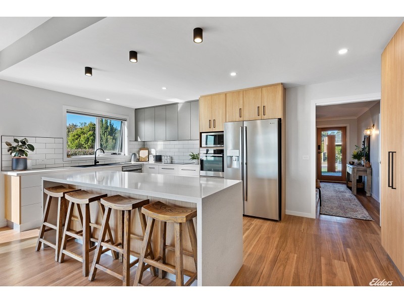 4 Shepton Close, Cooee TAS 7320