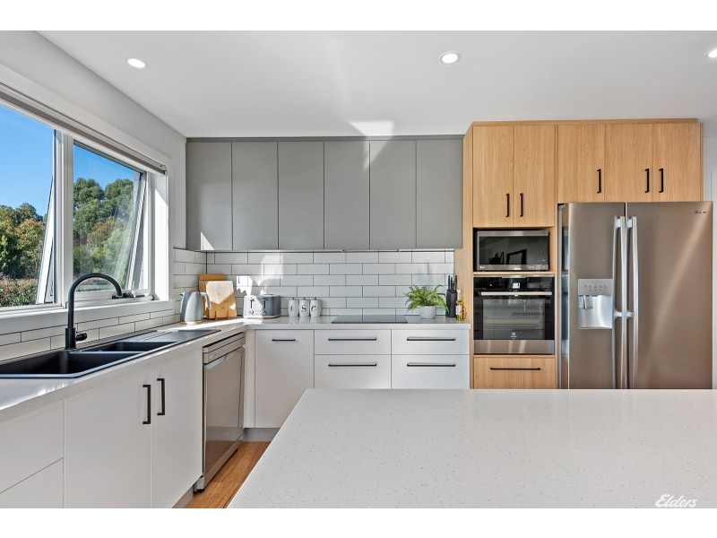 4 Shepton Close, Cooee TAS 7320