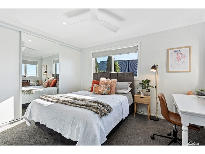 4 Shepton Close, Cooee TAS 7320