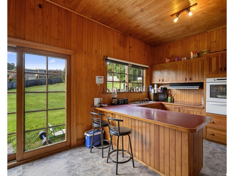 2 Ironcliffe Court, Penguin TAS 7316